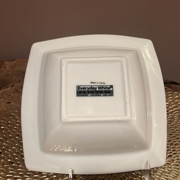 Everyday White Set/2 Porcelain Square Serving Bowl and Rectangular Serving Plate - Picture 3 of 11